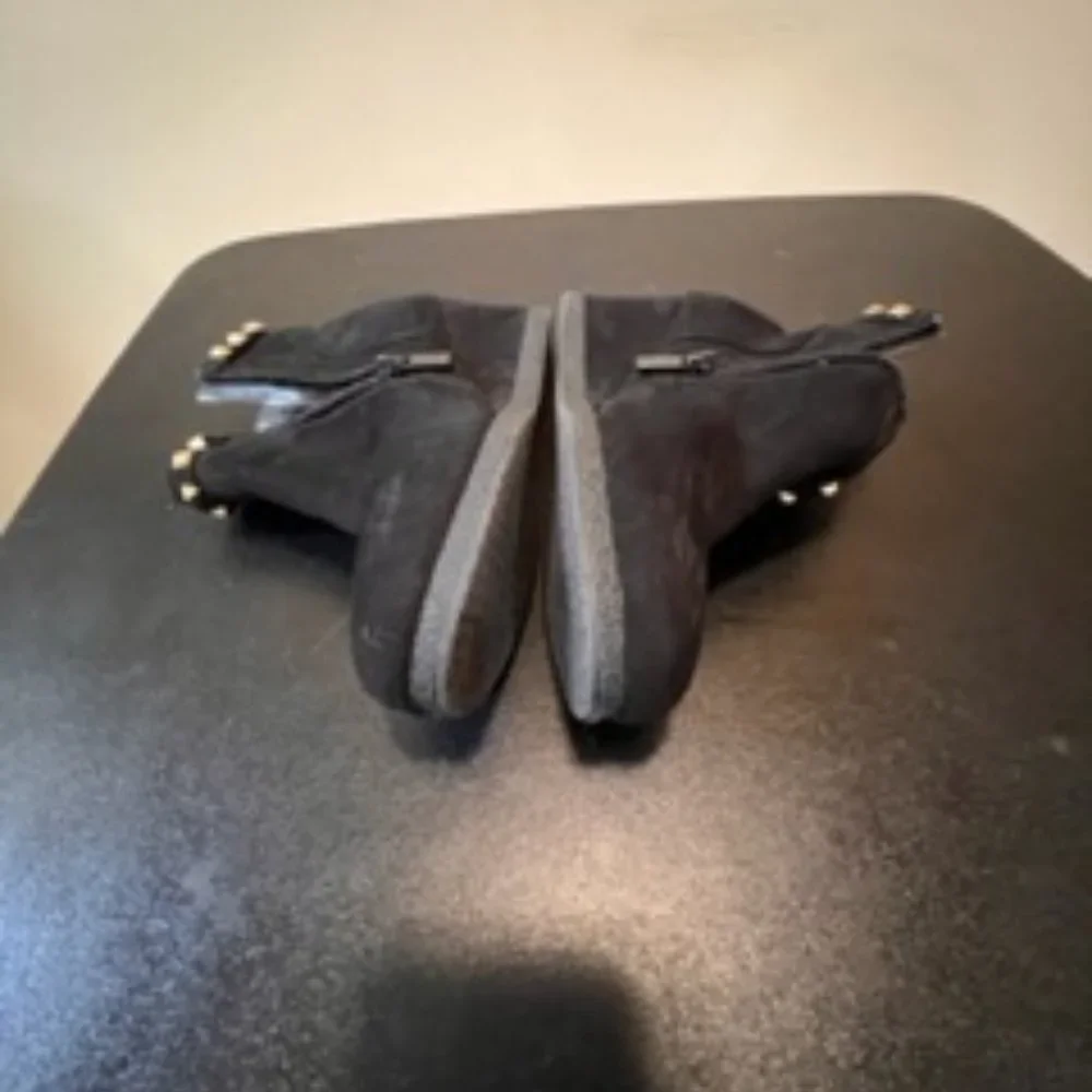 Michael Kors size 2 black wedge suede ankle boots
